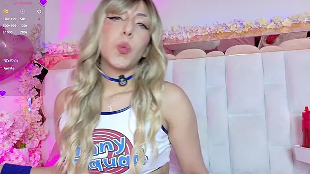 Snapshot of Sofy-Squirt chatting on 06/09/26, 01:28 Sofy-Squirt online show from 06/09/26, 01:28