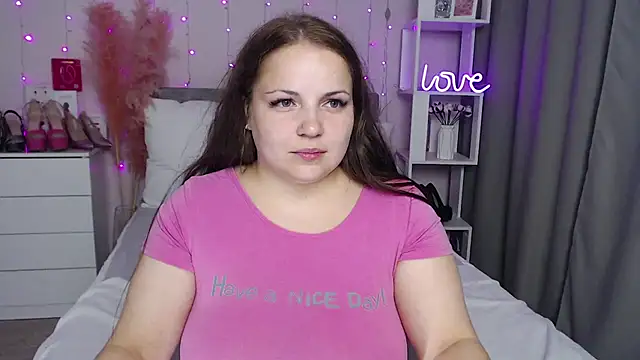 Crazyy girl  online show from 06/20/26, 07:02