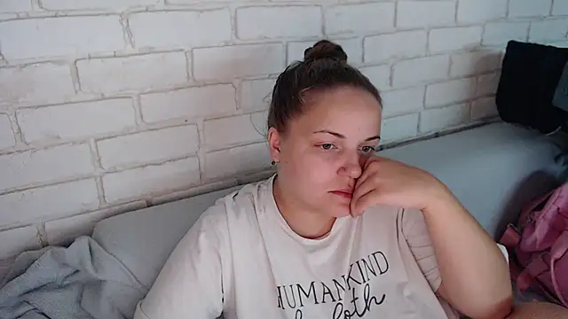 Snapshot of Crazyy_girl_ chatting on 09/21/25, 03:39 Crazyy girl online show from 09/21/25, 03:39