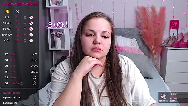 Snapshot of Crazyy_girl_ chatting on 03/13/26, 07:46 Crazyy girl online show from 03/13/26, 07:46