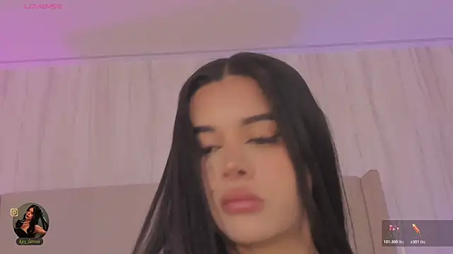 kaylarossi online show from 05/21/26, 07:44