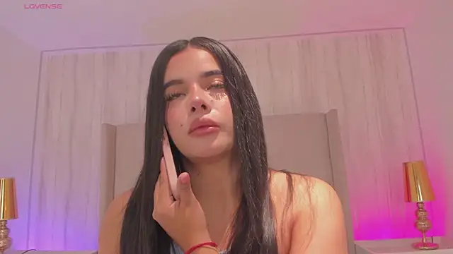 kaylarossi online show from 07/17/26, 05:10