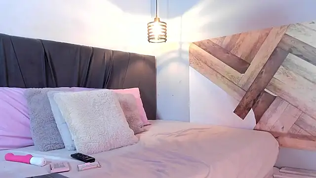 EmmilyBrant online show from 02/24/26, 12:39