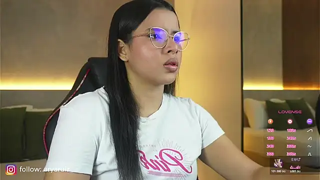 arya ruizz online show from 12/18/25, 12:53