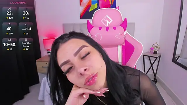 KristalFoxx online show from 11/12/25, 12:09