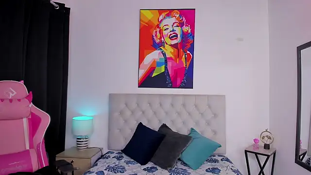 KristalFoxx online show from 11/25/25, 03:12