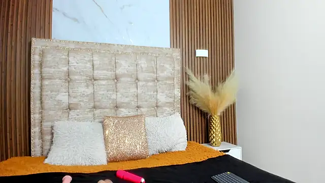 ada mclaine online show from 10/07/25, 12:06