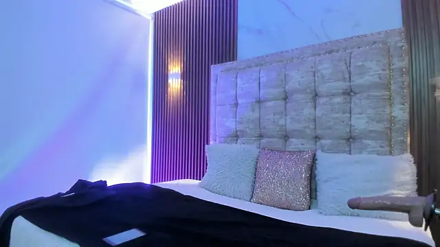 ada mclaine online show from 11/29/25, 12:05