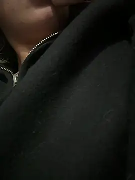 Snapshot of Mila_Morgan chatting on 03/18/25, 04:18 Mila Morgan online show from 03/18/25, 04:18
