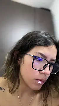 Snapshot of Mila_Morgan chatting on 03/20/25, 02:19 Mila Morgan online show from 03/20/25, 02:19