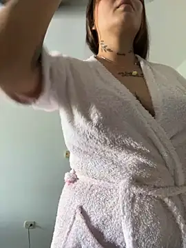 ivanna rivera online show from 11/06/25, 04:11