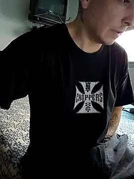 Snapshot of TuBandi2 chatting on 11/05/25, 08:56 TuBandi2 online show from 11/05/25, 08:56