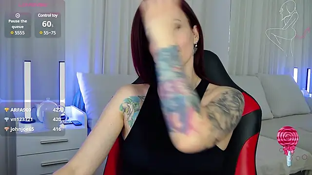 Snapshot of ElisaJane chatting on 01/18/25, 10:17 ElisaJane online show from 01/18/25, 10:17