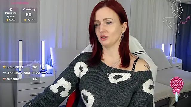 Snapshot of ElisaJane chatting on 02/05/25, 01:04 ElisaJane online show from 02/05/25, 01:04