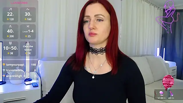 Snapshot of ElisaJane chatting on 02/18/25, 03:53 ElisaJane online show from 02/18/25, 03:53