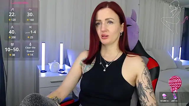 Snapshot of ElisaJane chatting on 02/22/25, 06:50 ElisaJane online show from 02/22/25, 06:50
