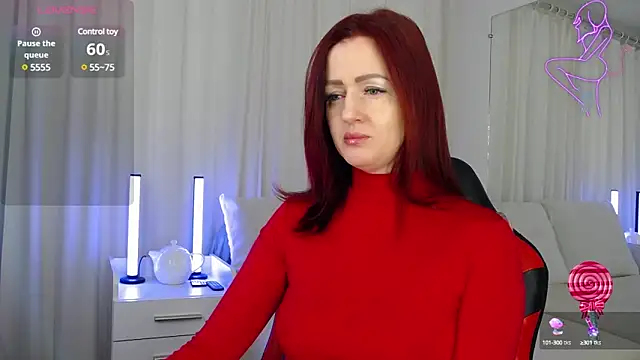 Snapshot of ElisaJane chatting on 02/11/25, 11:01 ElisaJane online show from 02/11/25, 11:01