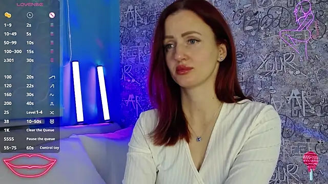 ElisaJane online show from 11/14/25, 08:45