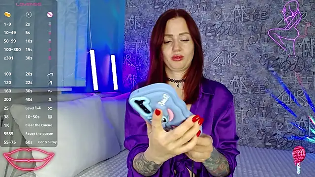 ElisaJane online show from 11/27/25, 10:10