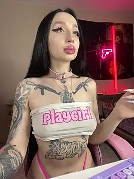 Molly  Moon online show from 04/09/26, 02:46