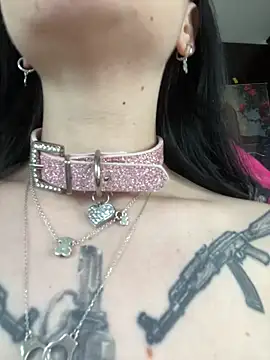 Snapshot of Molly__Moon chatting on 02/20/26, 06:19 Molly Moon online show from 02/20/26, 06:19