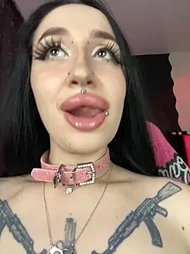 Molly  Moon online show from 02/27/25, 05:51