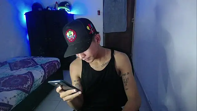 Sxntisaul   online show from 02/17/25, 03:47