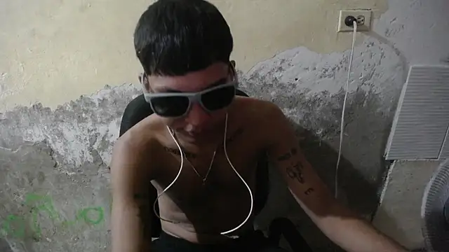 Sxntisaul   online show from 12/19/25, 08:33