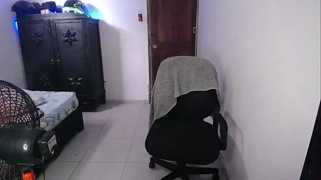 Sxntisaul   online show from 02/08/25, 09:36