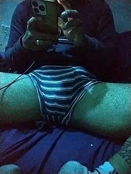 Woofer dick online show from 12/01/25, 03:40