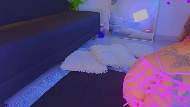 Isa  Blanc online show from 02/12/26, 02:44