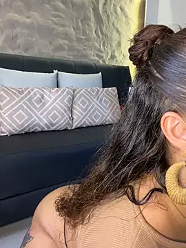 Isa  Blanc online show from 04/16/26, 03:40