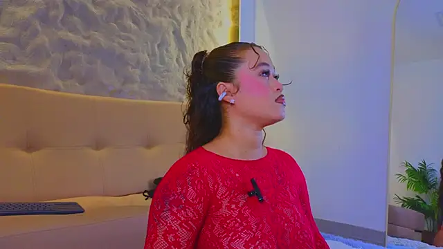 Isa  Blanc online show from 10/19/25, 02:14