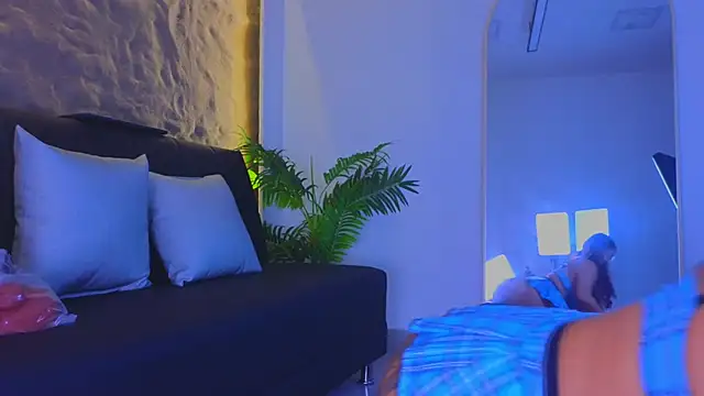 Isa  Blanc online show from 02/13/26, 02:44