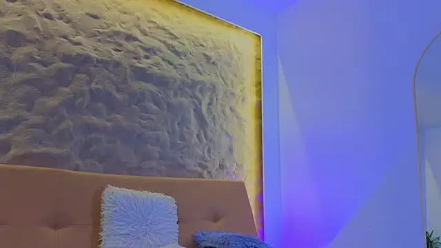 Isa  Blanc online show from 10/23/25, 03:16