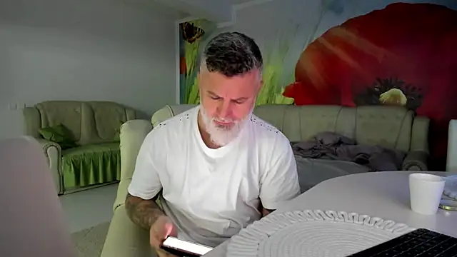 BlowMyXXL online show from 01/14/26, 07:17