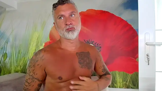 BlowMyXXL online show from 06/24/26, 04:44