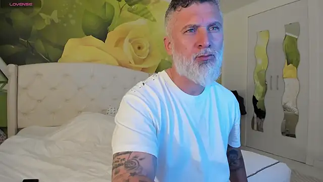 BlowMyXXL online show from 03/20/26, 04:08