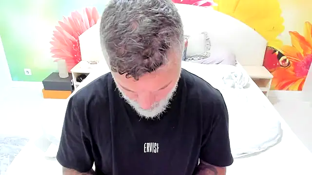 BlowMyXXL online show from 11/26/25, 05:18