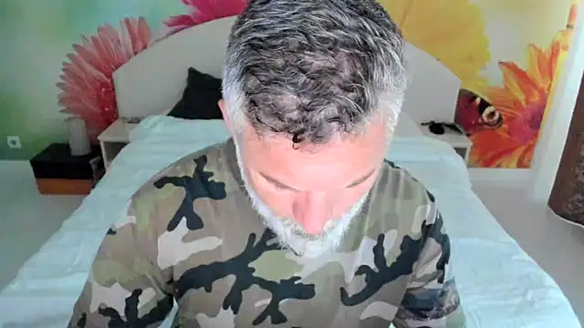 BlowMyXXL online show from 11/13/25, 05:44