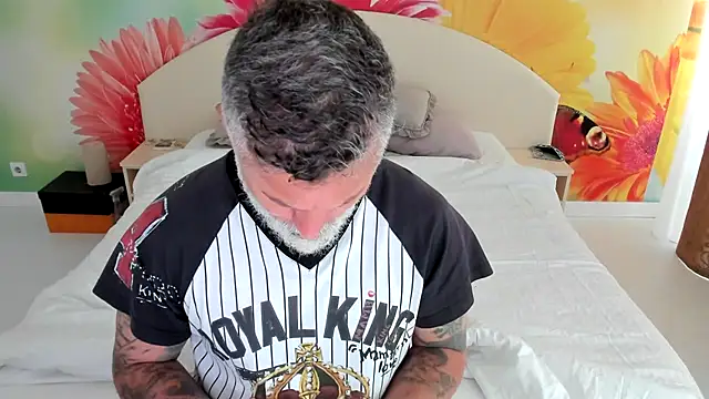 BlowMyXXL online show from 11/12/25, 09:24