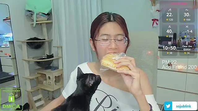 littlemiilk online show from 03/10/26, 08:51