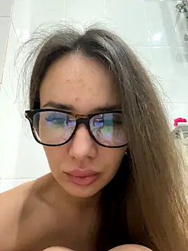 Snapshot of TeenieM chatting on 12/03/25, 11:36 TeenieM online show from 12/03/25, 11:36