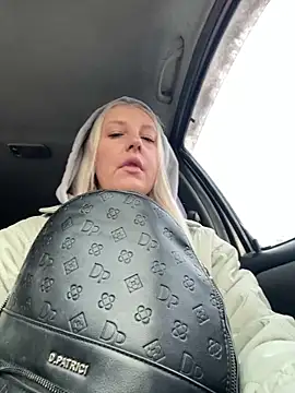 MerlinDave online show from 11/22/25, 03:05