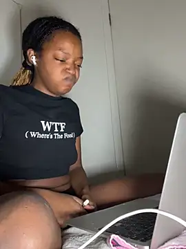 minimama69 online show from 09/27/25, 08:42