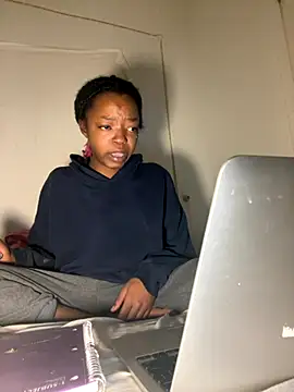 minimama69 online show from 11/06/25, 09:46