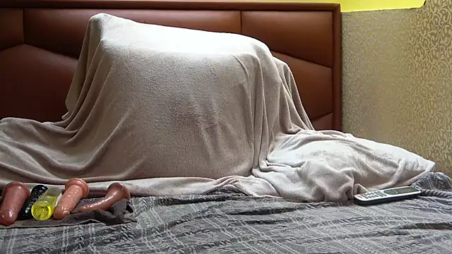 DanicaMoore online show from 04/10/26, 11:39