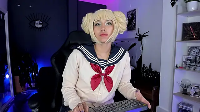 Raven Witch  online show from 01/18/26, 06:22