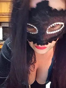 Snapshot of Melanya83 chatting on 11/03/25, 11:52 Melanya83 online show from 11/03/25, 11:52