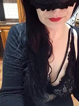 Snapshot of Melanya83 chatting on 12/03/24, 08:11 Melanya83 online show from 12/03/24, 08:11